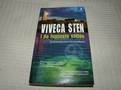 Viveca Sten I de lugnaste vatten  -pok