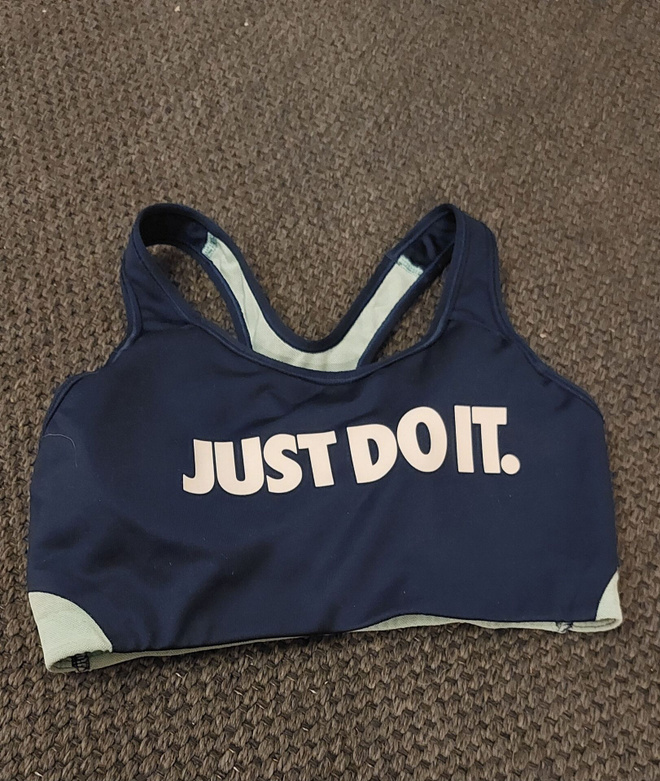 Nike urheilutoppi urheiluliivi koko S