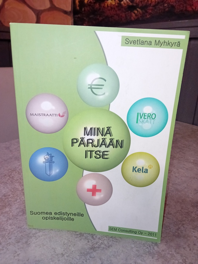 Myhkyrä : Minä pärjään itse ( SIS POSTIKULU )