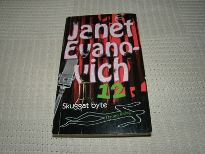 Janet Evanovich 12 Skuggat byte    -pok