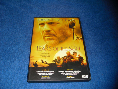 TEARS OF THE SUN (Bruce Willis)***