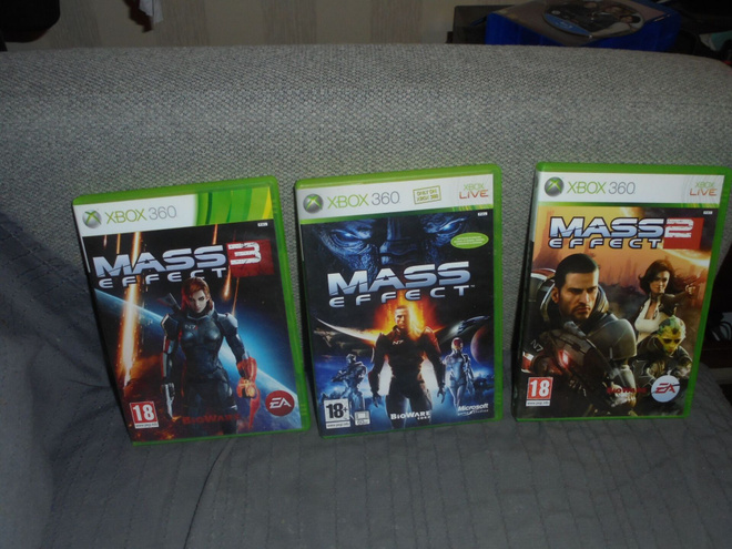 XBOX 360 pelit Mass Effect 3 kpl