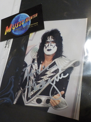 TOMMY THAYER KUVA NIMMARILLA