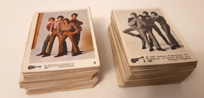Monkees purkkakuvat 1967 kaksi erilaista kokonaista sarjaa