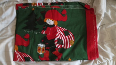 Vintage kuviollinen kangaspala - tonttuaihe