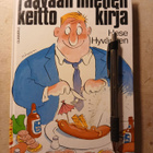 raavaan miehen keittokirja Hese Hyvärinen - pikkukuva 1