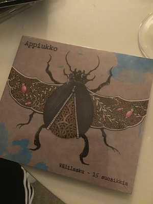 Appiukko . Välilasku - 15 suosikkia CD muoveissa