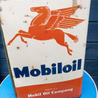 Vanha Mobiloil kanisteri - pikkukuva 1