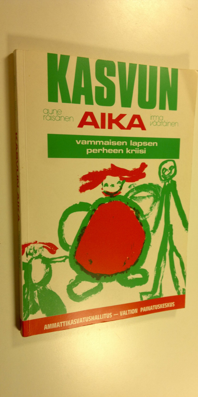 Aune Räisänen : Kasvun aika : vammaisen lapsen perheen kr...