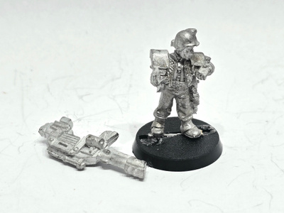 WH40K - Imperial Guard with Heavy Weapon (1988) [S170]