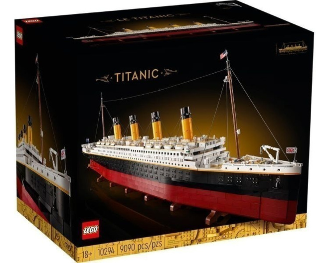LEGO # SCULPTURES # 10294:  TITANIC  ( 2021 )