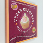 Isa Chandra Moskowitz : Vegan cupcakes take over the worl... - pikkukuva 1