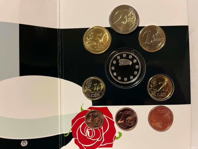 Suomi 2018 Eurorahasarja Ylioppilasrahani BU 1c - 2€+jetooni