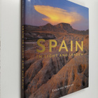 Eduardo Mencos : Spain - In Light and Shadow - pikkukuva 1