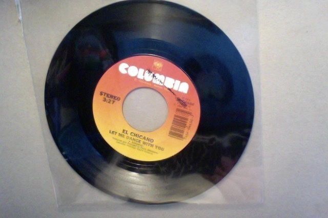 EL CHICANO  ::  LET ME DANCE WITH YOU  ::  VINYYLI  7"  1984