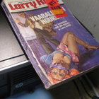 Larry Kent Vaarallinen houkutin - pikkukuva 1