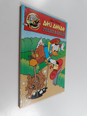 Walt Disney : Aku Ankan puujalkavitsi