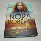 Nora Roberts Kotiinpalaaja -sid - pikkukuva 1