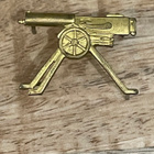 Suojeluskunnan  / Armeijan konekiväärijoukkojen merkki - pikkukuva 1