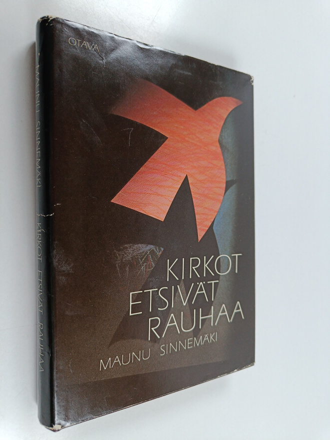 Maunu Sinnemäki : Kirkot etsivät rauhaa