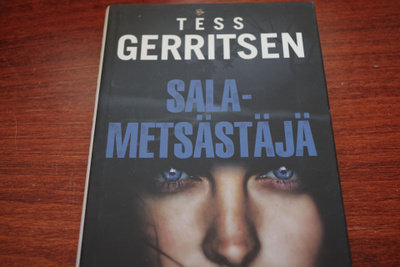 Tess Gerritsen: Salametsästäjä (2015)