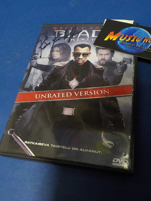 BLADE TRINITY DVD NIMMARILLA
