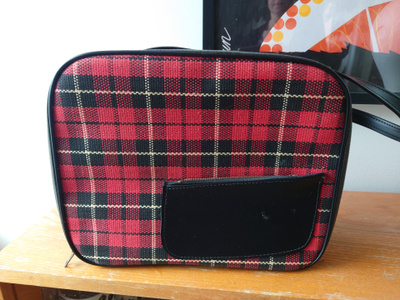 Vintage ruudullinen laukku