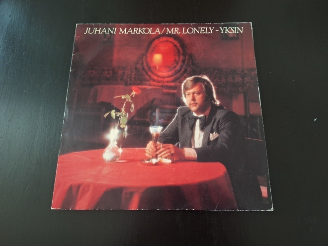 JUHANI MARKOLA - MR. LONELY - YKSIN ( LP . VINYYLI )