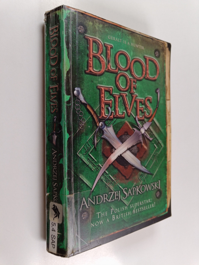 Andrzej Sapkowski : Blood of Elves