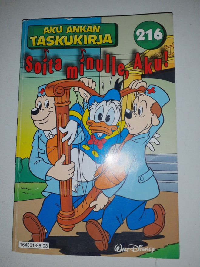 Aku Ankan taskukirja 216 Soita minulle Aku!