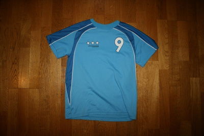 H&M sininen urheilupaita "9" 146-152