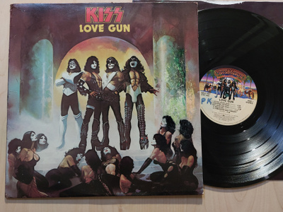 KISS – LOVE GUN orig. US   1977  LP   CASABLANCA NBLP