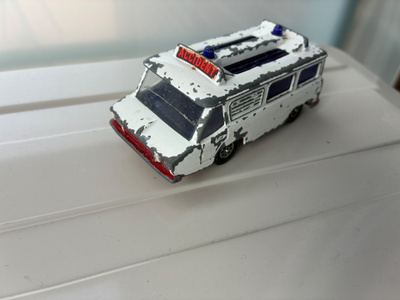 Motorway Ambulance 60-l Corgi n. 1/43 kokoa.
