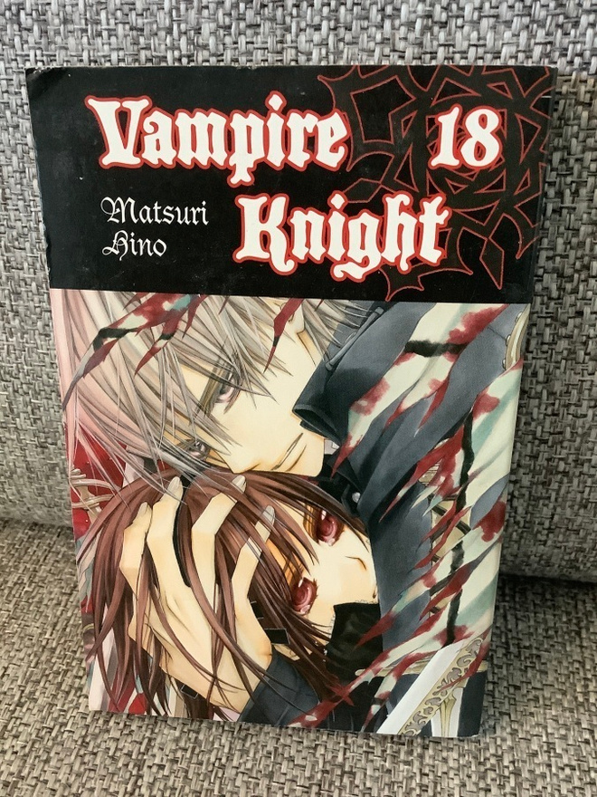 VAMPIRE KNIGHT 18  (SUOMI)