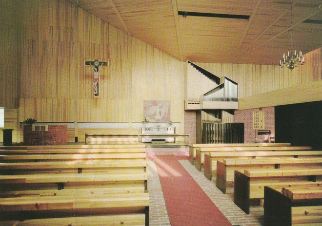 KIRKKOKORTTI - KASKISTEN KIRKKO - SISÄKUVA
