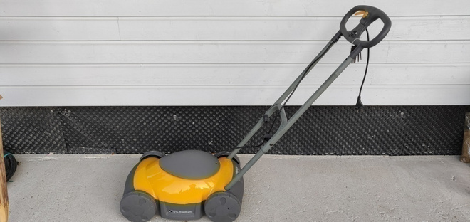 Stiga MiniMulti 31 sähköleikkuri, käyttämätön