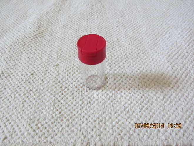Tupperware CondiServer säilytyspurkki 0,5dl,kirkas/pun, uusi