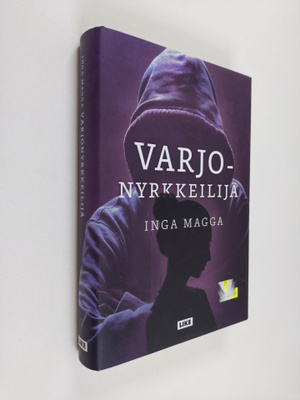 Inga Magga : Varjonyrkkeilijä