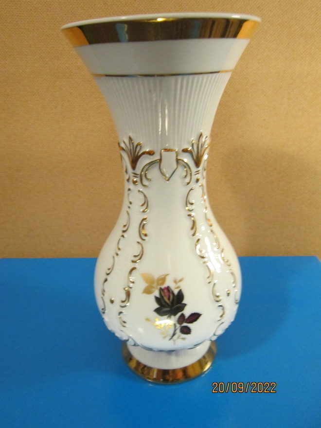 BAVARIA ROYAL PORSILLAN   KPM MALJAKKO