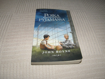 John Boyne Poika raidallisessa pyjamassa -pok