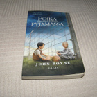 John Boyne Poika raidallisessa pyjamassa -pok - pikkukuva 1