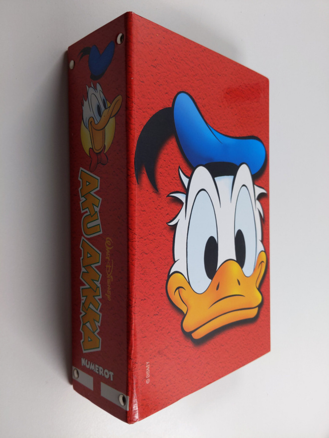 Walt Disney : Aku Ankka ekstra 1-16/2008 (vuosikerta, kan...