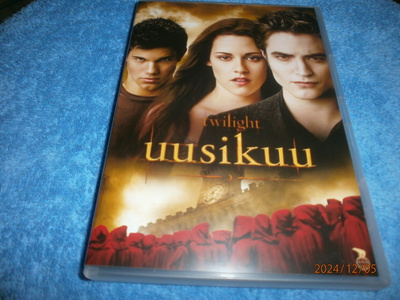 TWILIGHT UUSIKUU - DVD