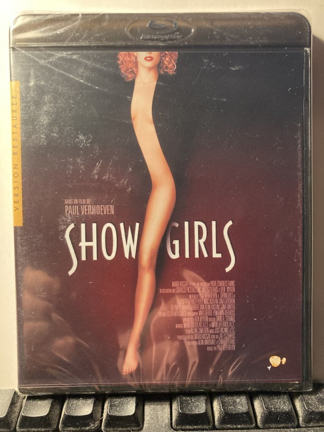 SHOWGIRLS, BluRay, Verhoeven, Berkley, Gershon, muoveissa