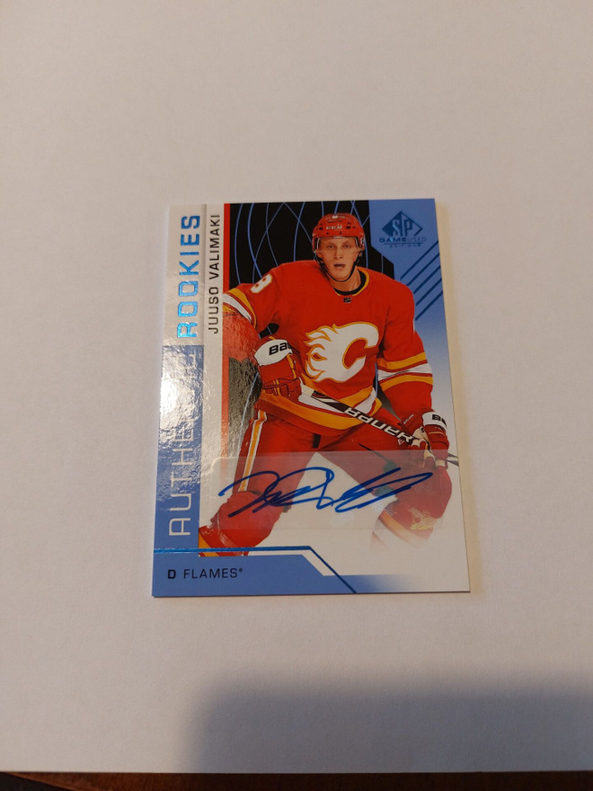 2018-19 SP Game Used Autographs Blue #122 Juuso Välimäki B