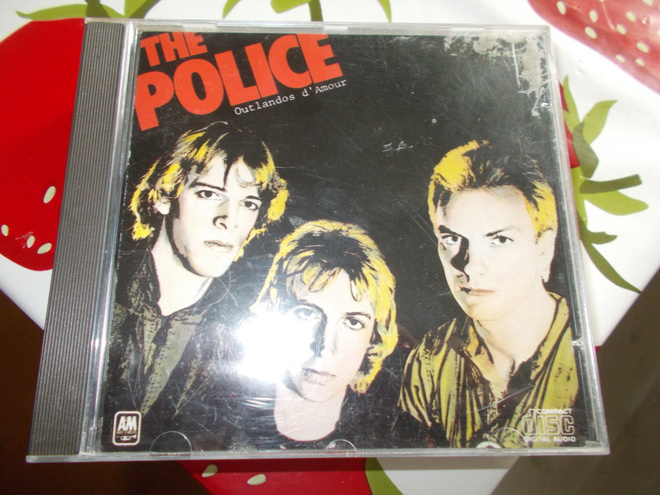CD THE POLICE ** OUTLANDOS D'AMOUR **