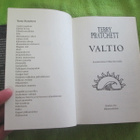 TERRY PRATCHETT : VALTIO ( hienokunto - pikkukuva 4