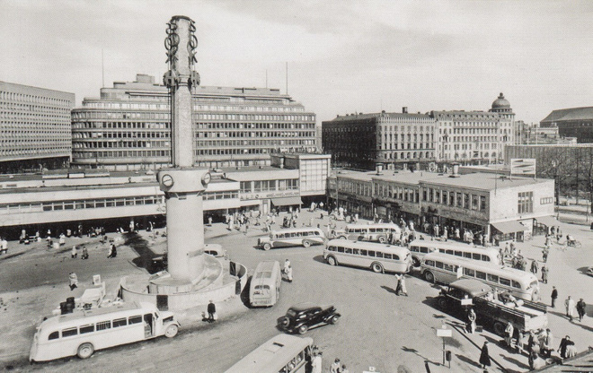 Helsingin linja-autoasema vuonna 1950