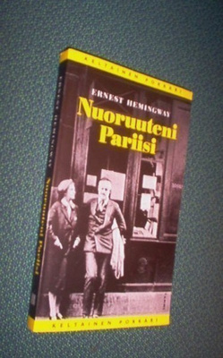 Hemingway: Nuoruuteni Pariisi (Keltainen pokkari) Sis.pk:t