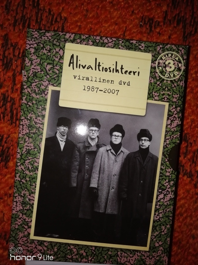 Alivaltiosihteeri virallinen dvd